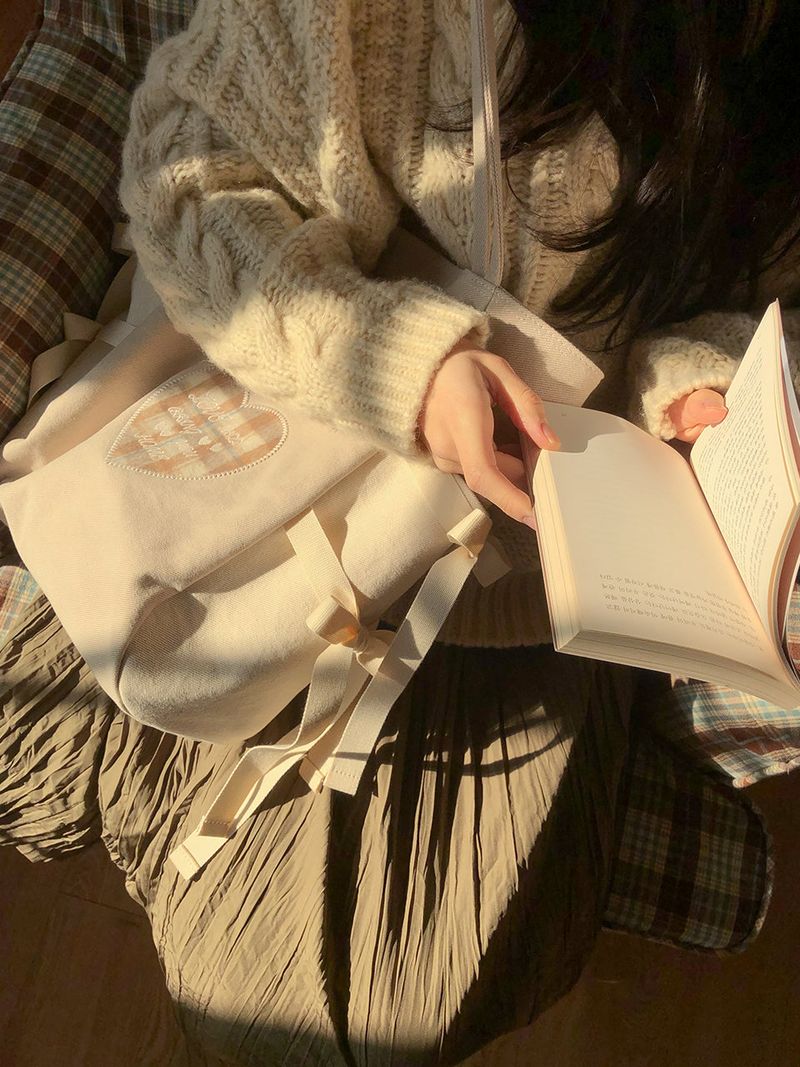 A letter bag_beige
