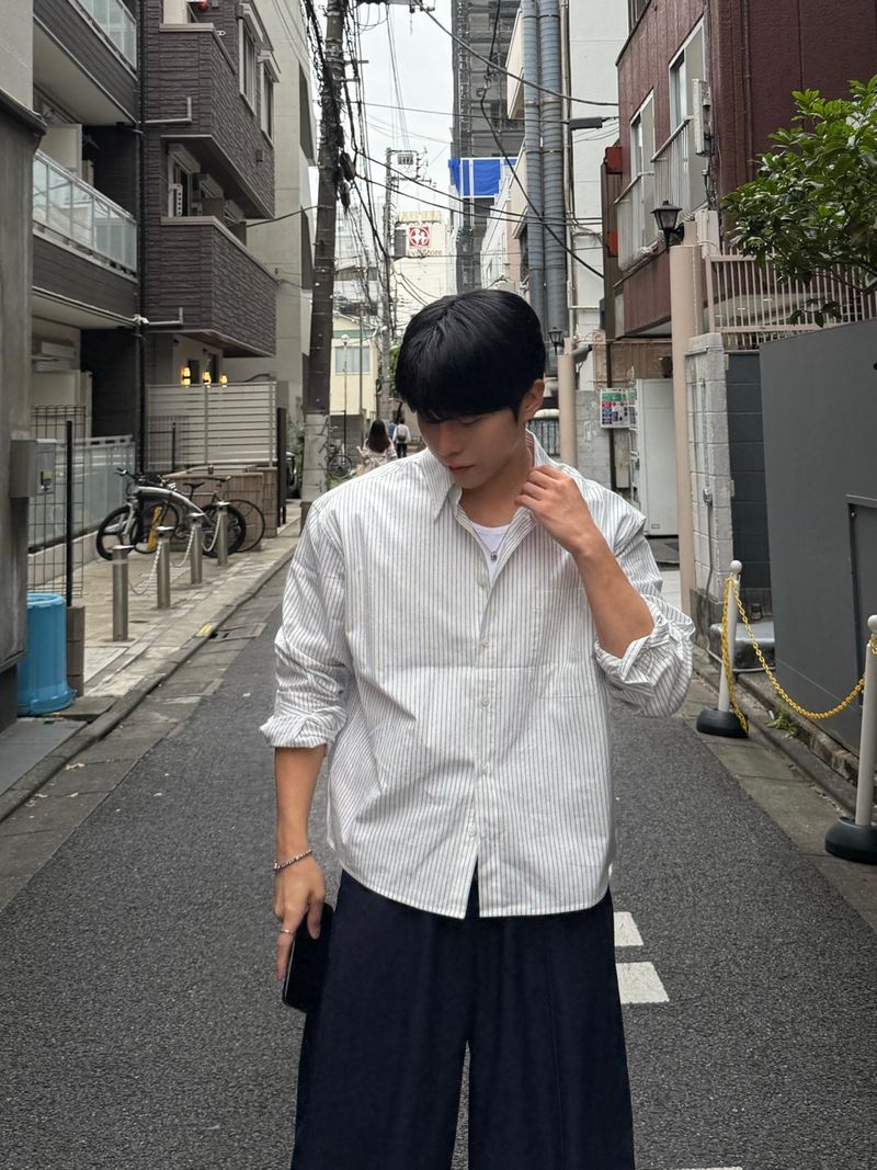モーフ クロップ ストライプド シャツ