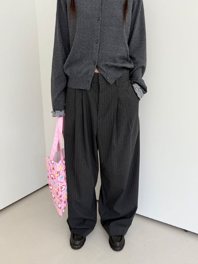 classic two tuck slacks