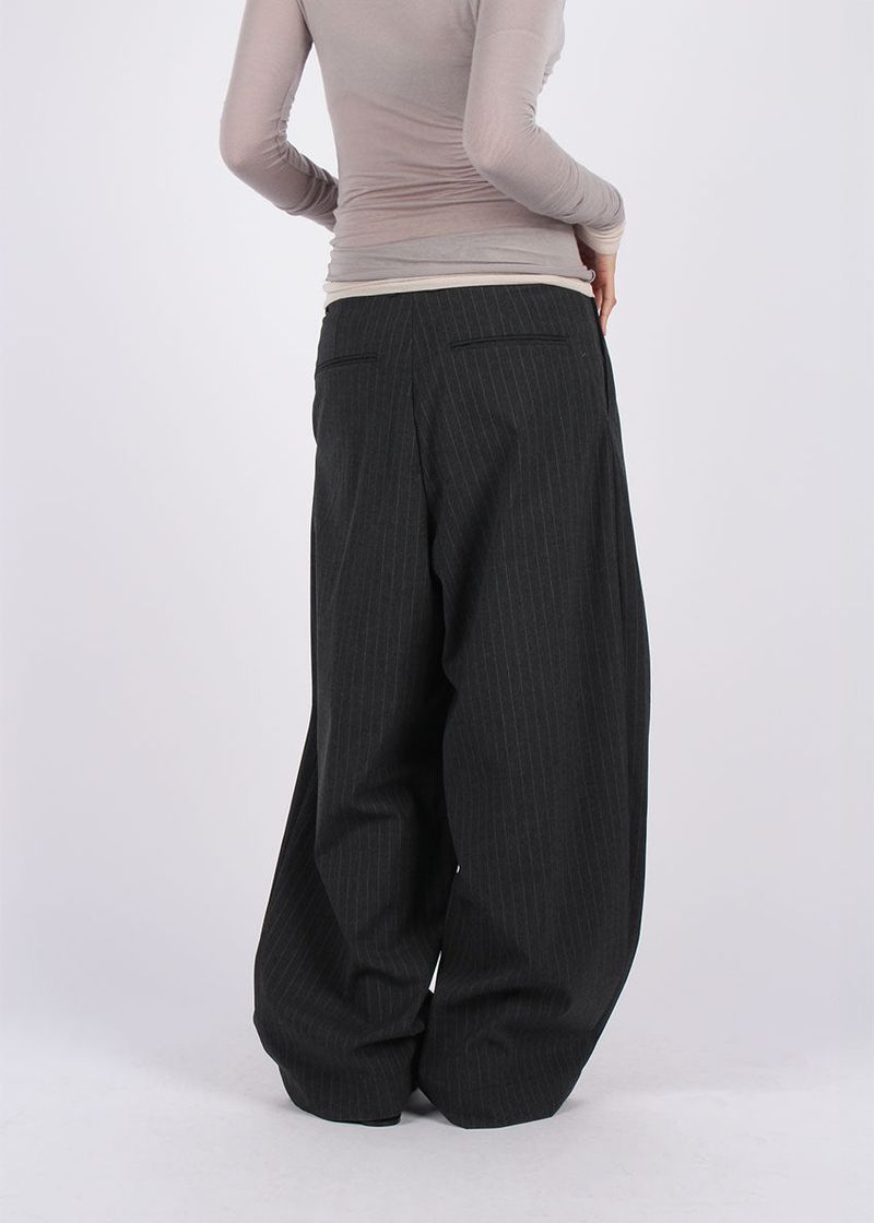 PIN STRIPE BALLOON SLACKS