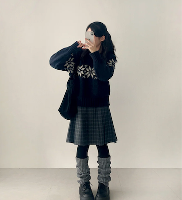 Bomi A-line pleated check midi skirt 