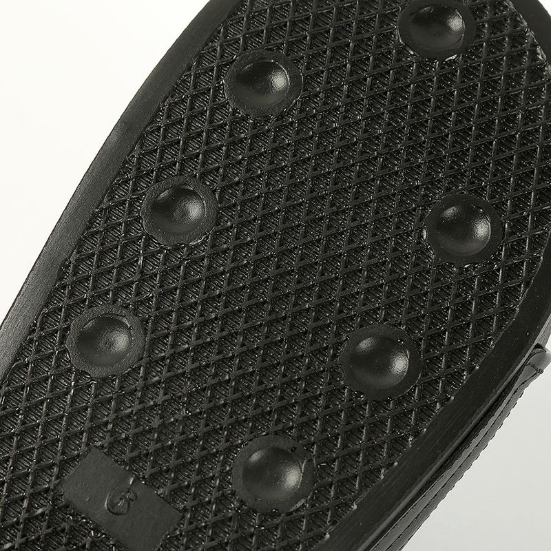 2020 Signature Slipper