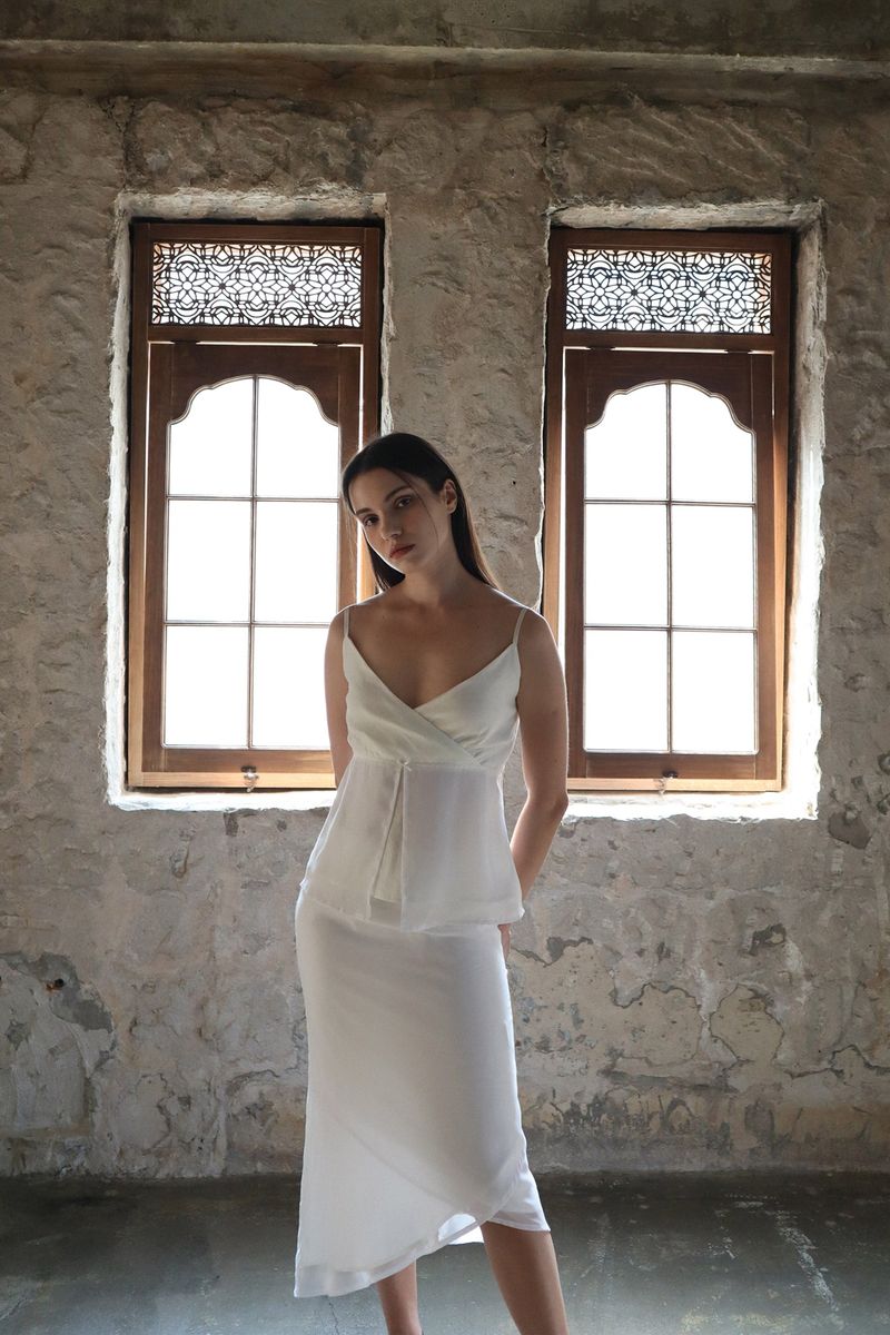 Lisha wrap sleeveless (white)