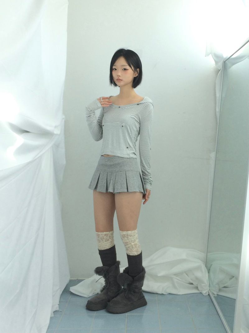 Basic Pleated Miniskirt