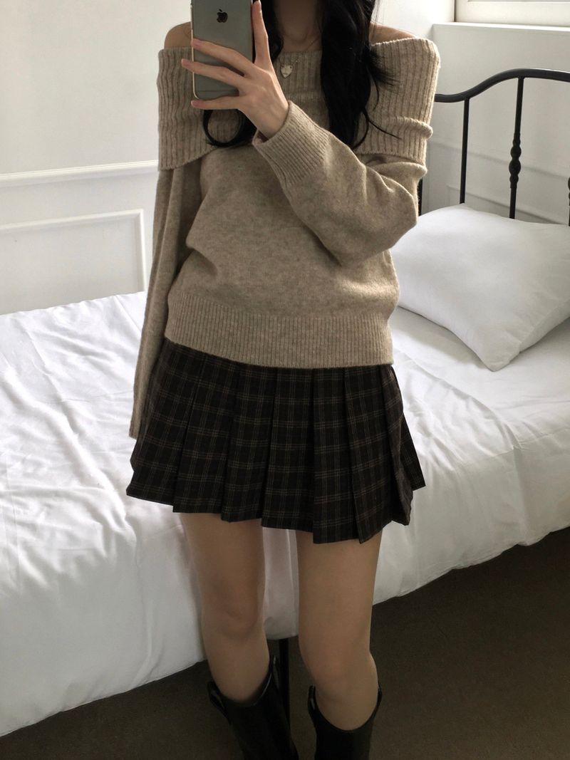 Uni Off-Shoulder Knitwear (4 colors)