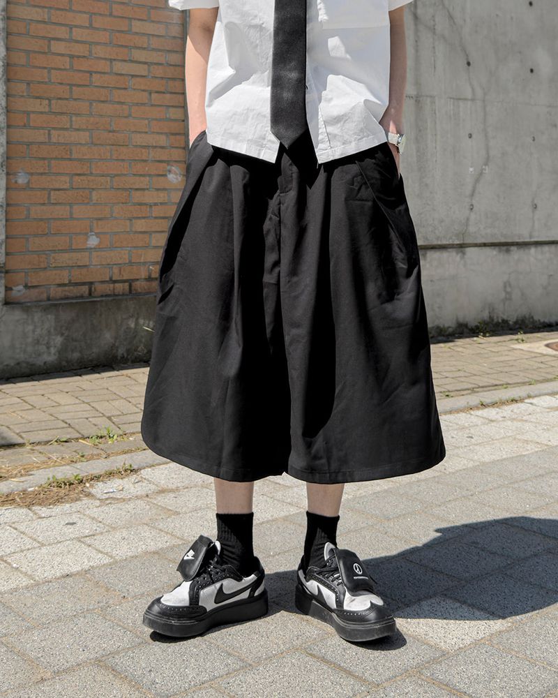 Kai Twin-Tuck Bermuda Slacks