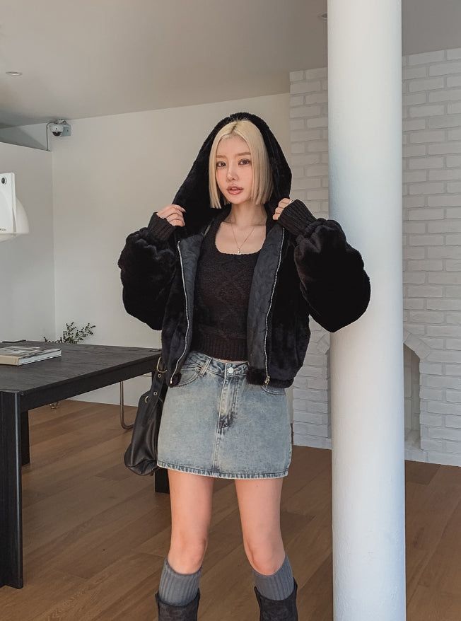 Cardi crop hooded fur jumper