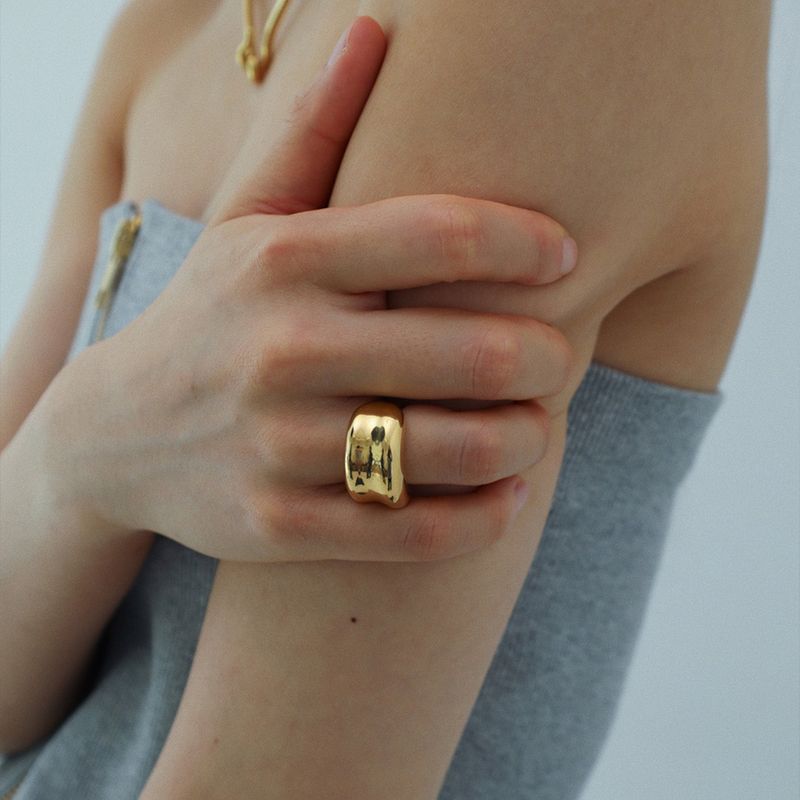 【MADE】 Gold curve ring
