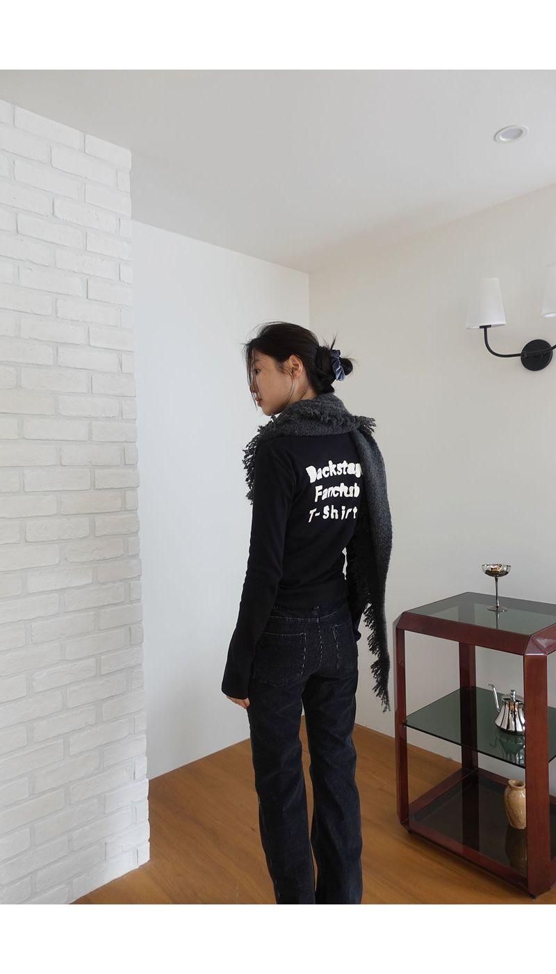 BACK typo sleeve top