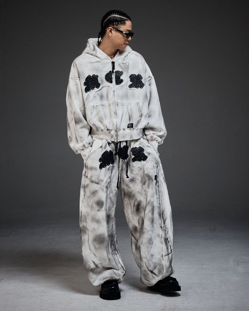 mwoong（モン）の「M.C.R. code stud zip-up HD IV（Tops）」