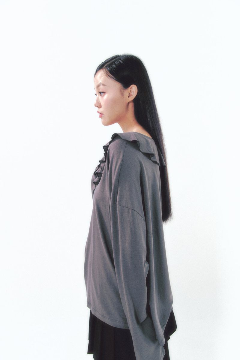 Rose Brooch Frill Long Sleeve Charcoal