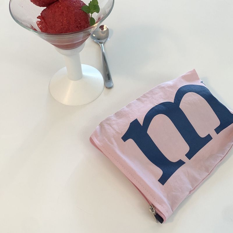 Color Pouch Guava Guava