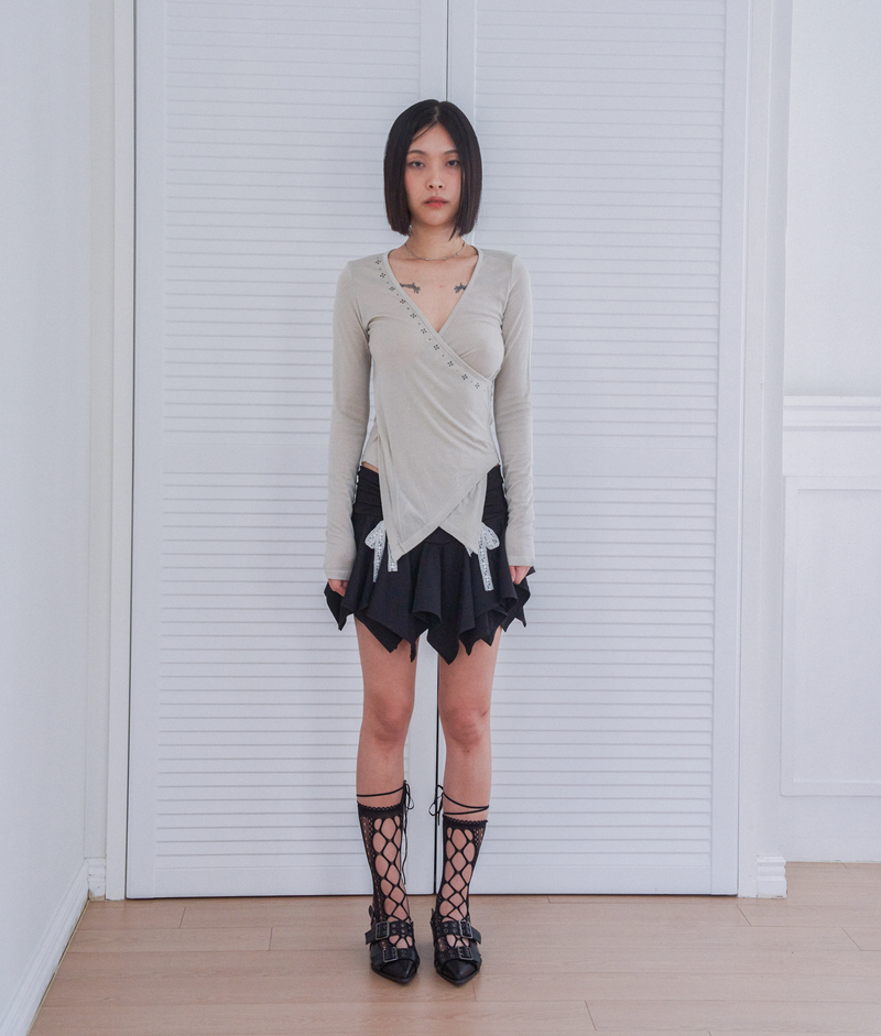 stone v neck t _ light grey