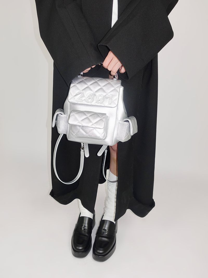 2801 pocket backpack