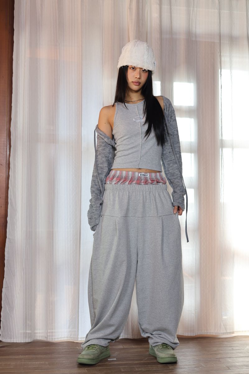 BFEEP（ビーピーピ）の「 check'n sag pants_grey（Pants）」