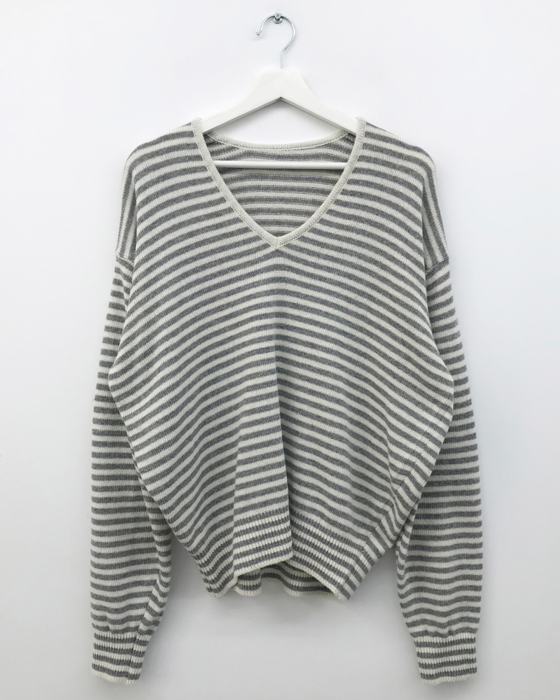 Cebu striped V-neck knit (2color)