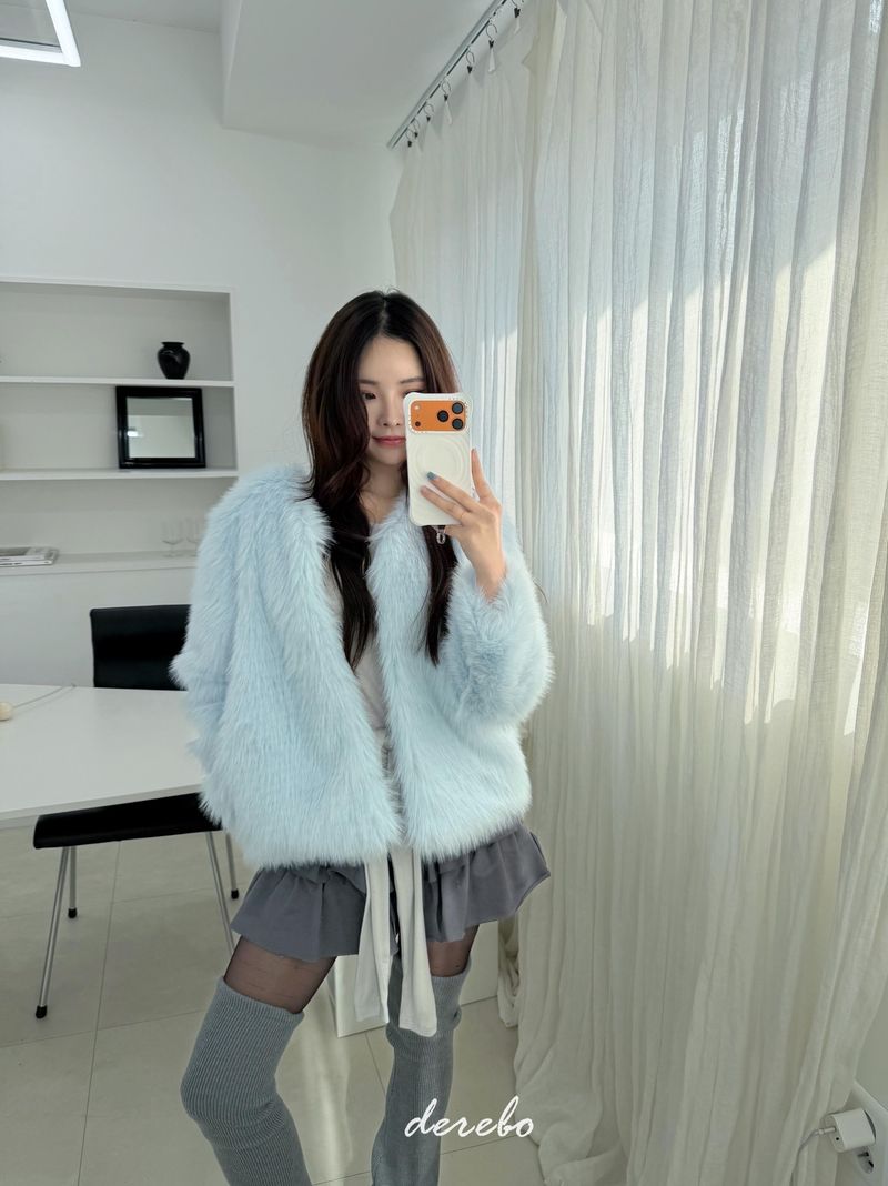 Sky Cloud No Collar Fur Jacket
