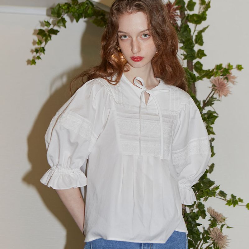 VITALSIGN(バイタルサイン)の「Puntuck Sailor Lace Blouse(Tops)」