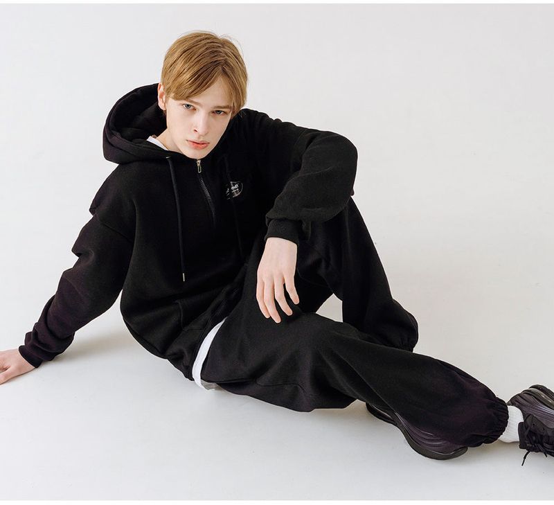 ROUND PATCH BANDING JOGGER PANTS