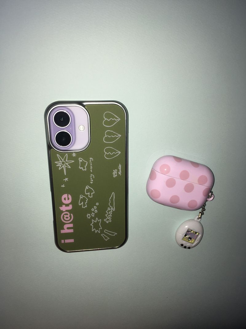 226STUDIO（226スタジオ）の「アイ ヘイト グラス ブラック バンパー スマホケース (olive)（スマホグッズ/小物）」