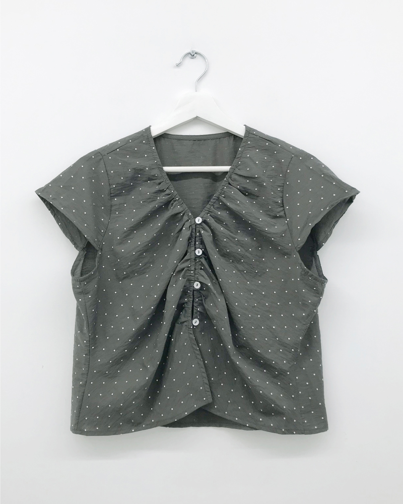 Wing Dot Shirring Blouse (2color)