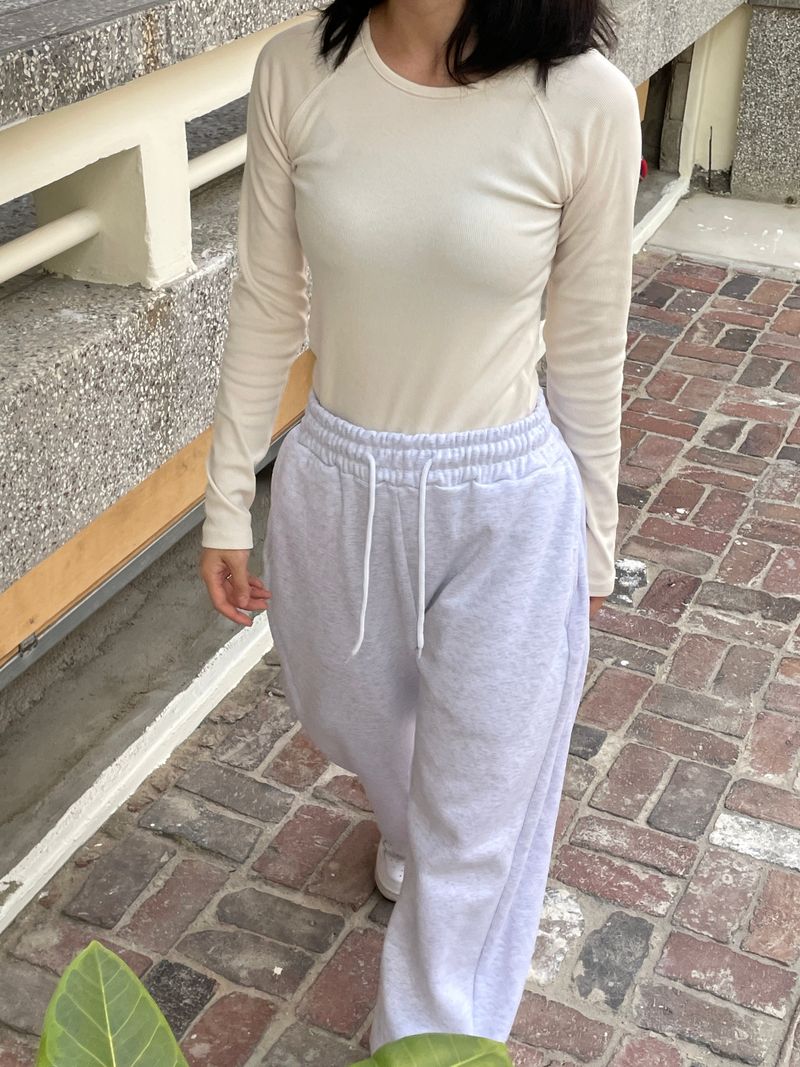 Orly side tuck pants