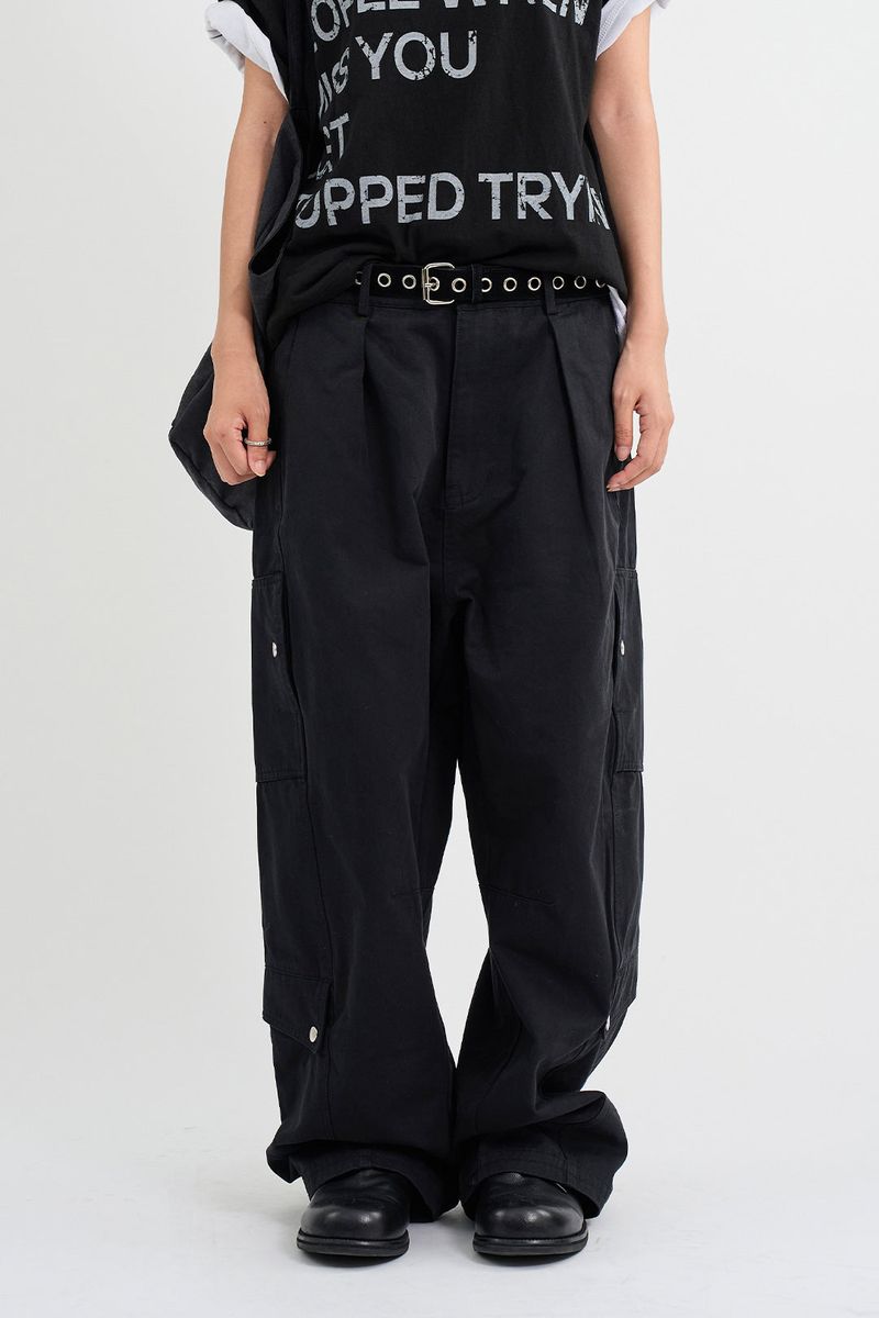Single eyelet belt