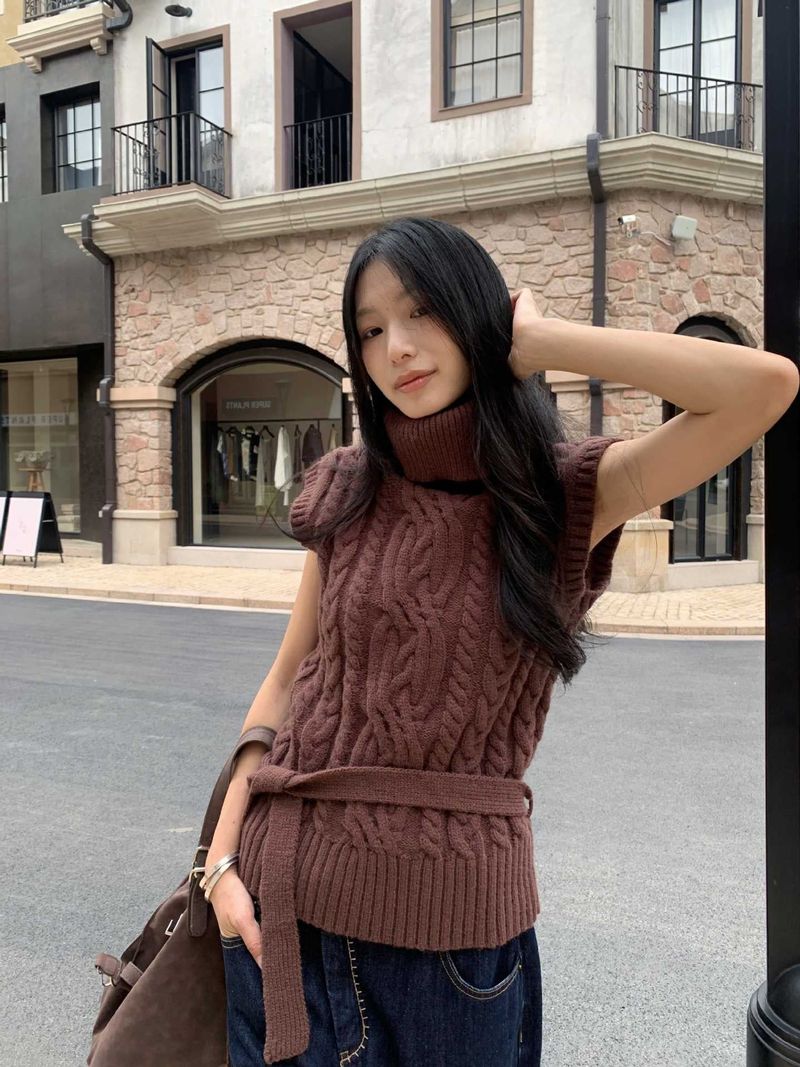 turtleneck twisted strap sleeveless knitwear
