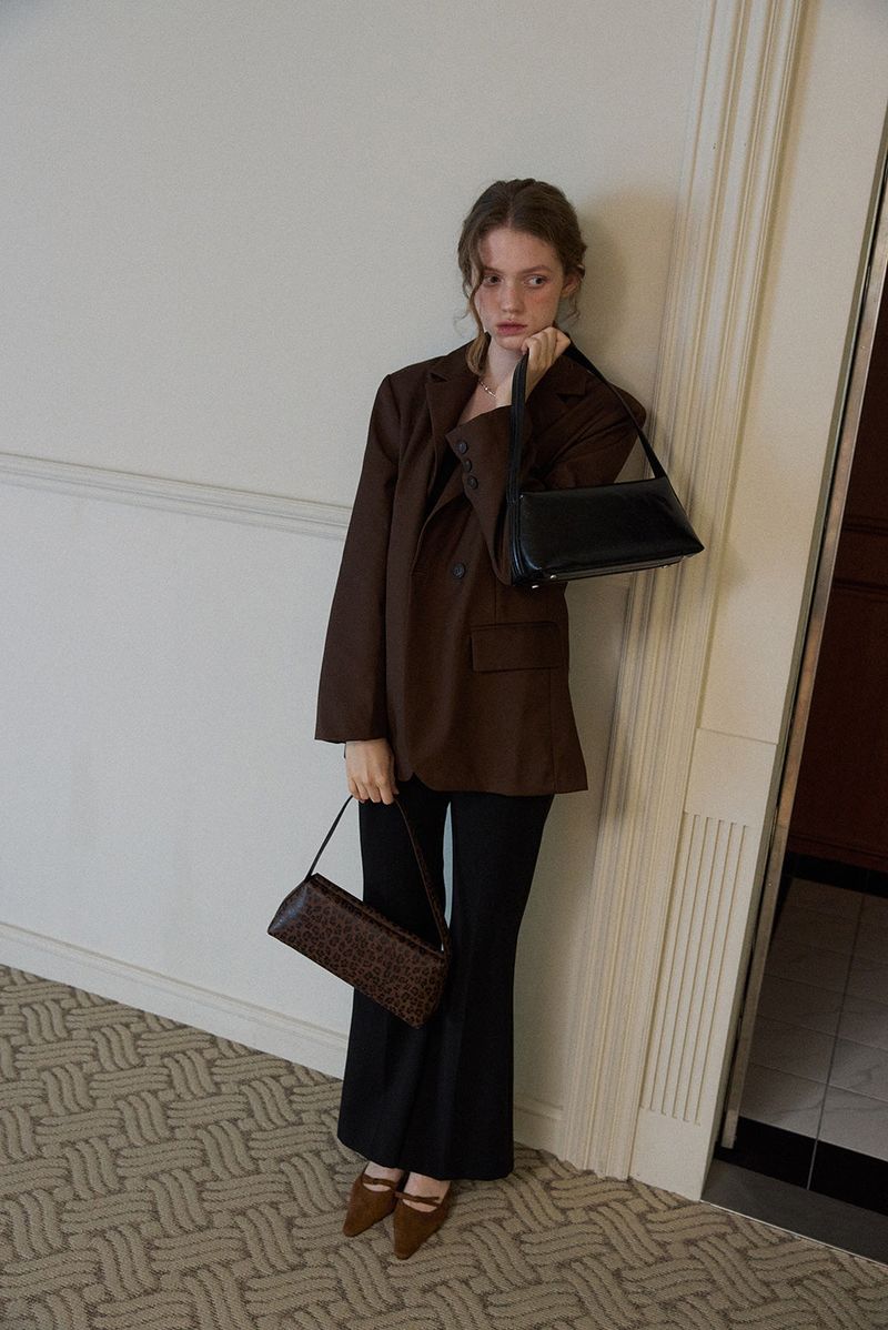 MADE_Linea Baguette Bag/ BLACK
