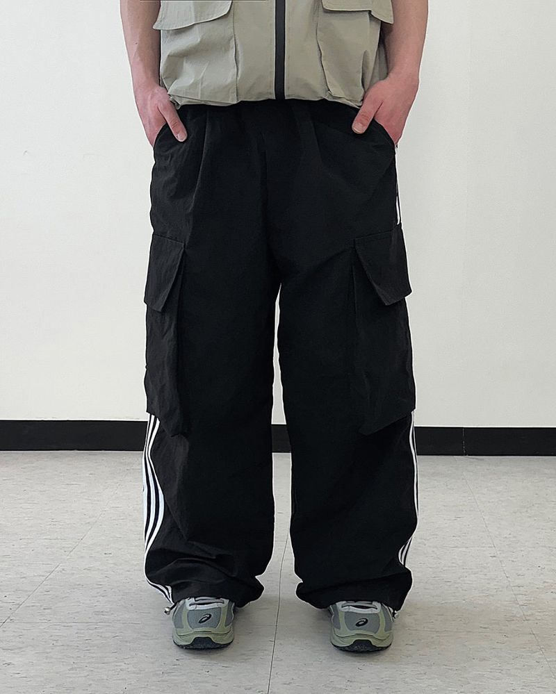 Line Nylon Track Cargo Pants - Black