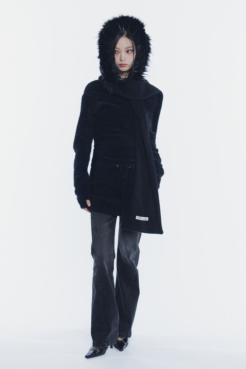 CARRIE HOODED MUFFLER black