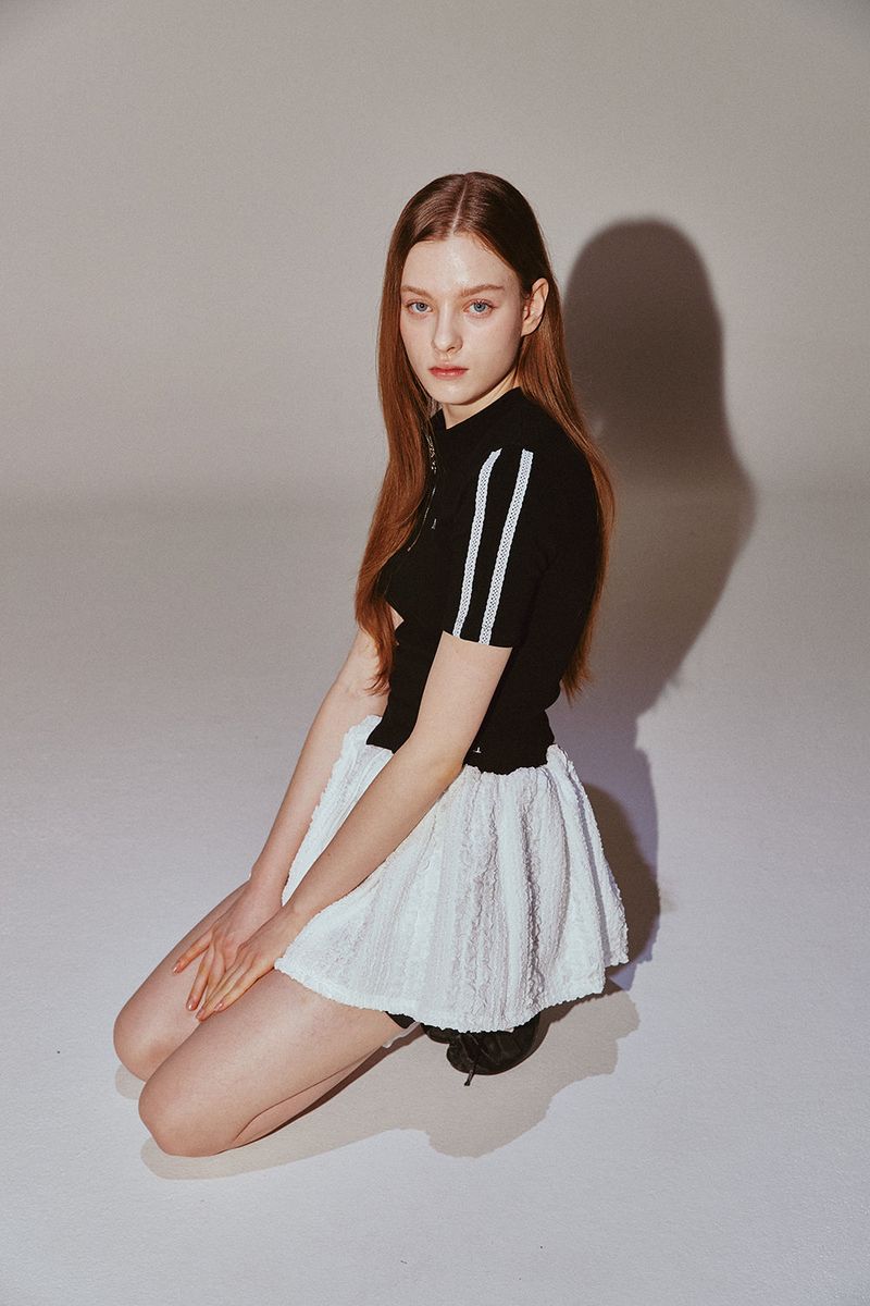 Lace Tape Half Zip-Up Black