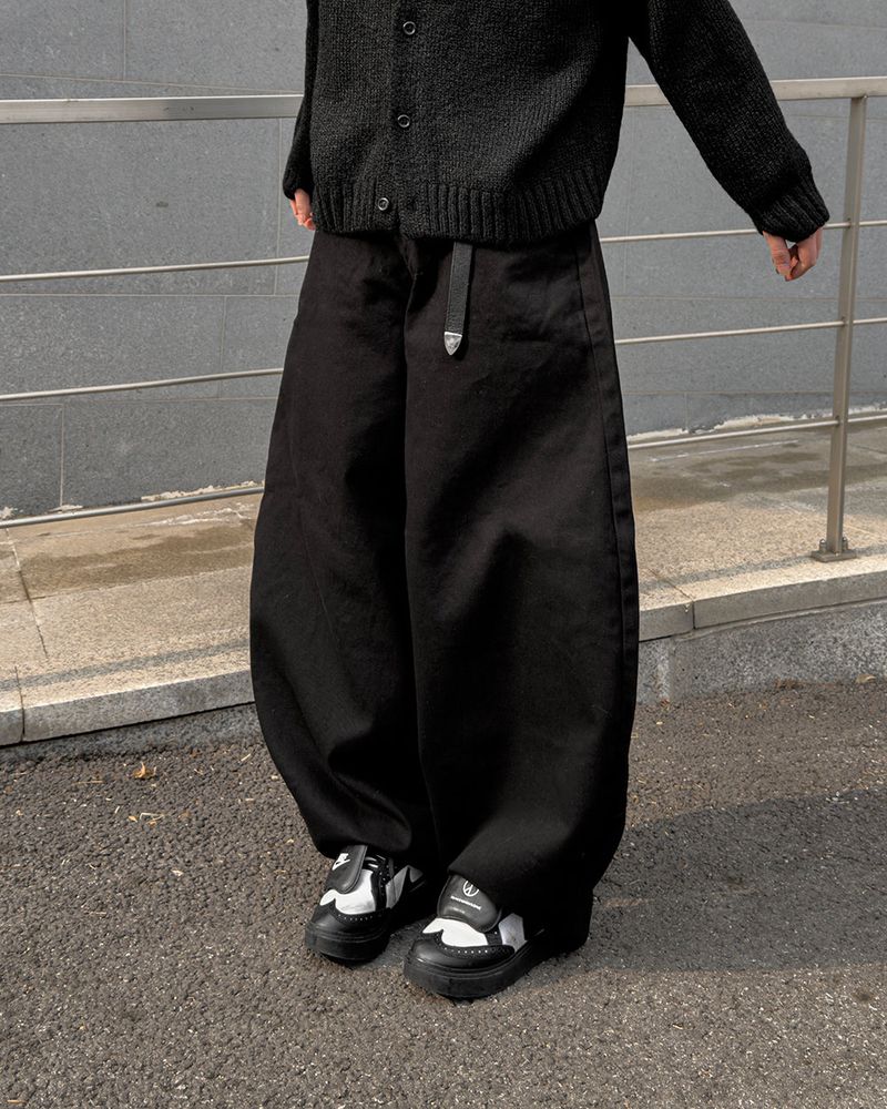 Nevis Cotton Wide Curved Pants
