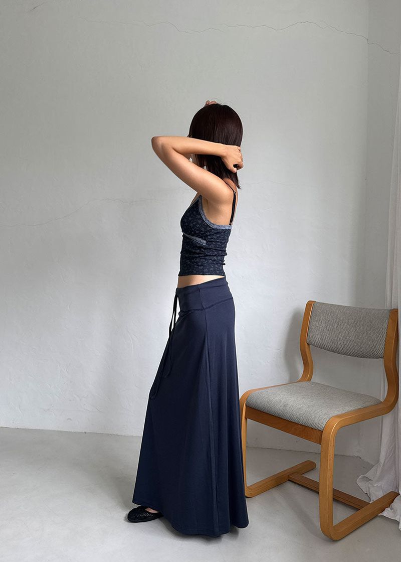FLORAL LACE SLEEVELESS