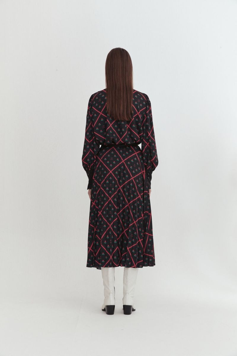 Scarf blouse