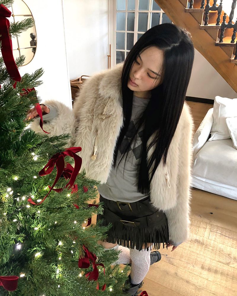 WONDER WONDER（ワンダーワンダー）の「Naru Toggle-button Fur Short Jacket（Jackets/Outerwear）」