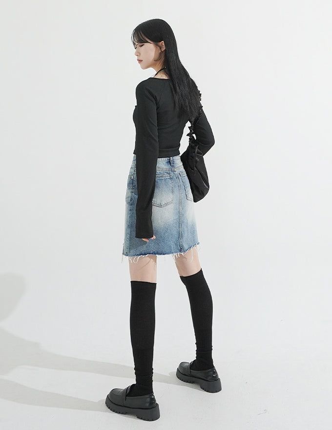 Choker Neck Cropped T-shirt