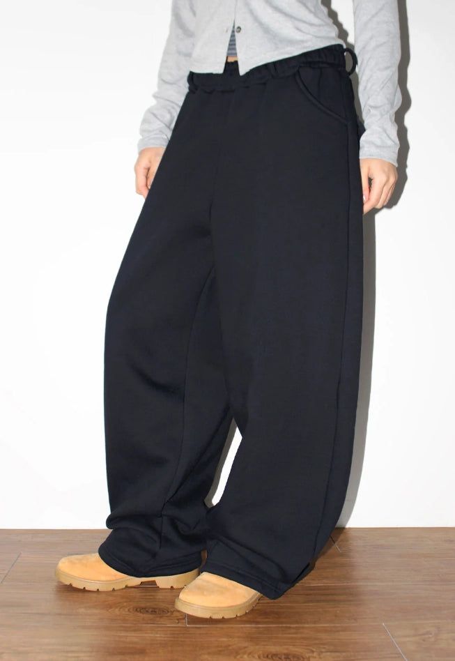 AAKE(アケ)の「(Lining Brushed) STAR STUD SWEAT PANTS(Pants)」