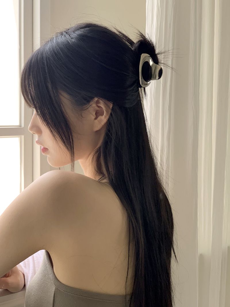 WONDER WONDER（ワンダーワンダー）の「シャアシルバーメタルヘアトングピン（ヘアアクセサリー）」
