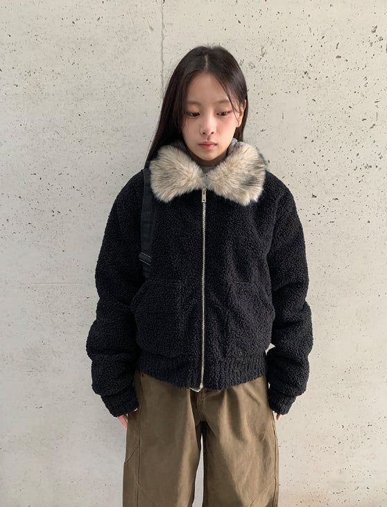 BAON（バオン）の「Sanpori Quilted Boucle Fur Collar Short Jacket（Jackets/Outerwear）」