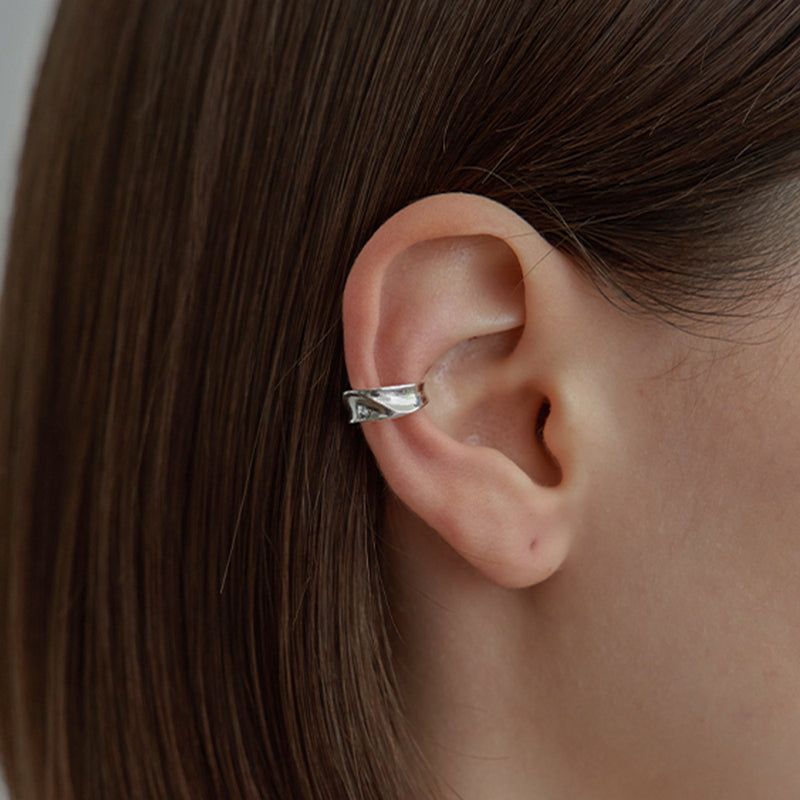FLIT（フィリット）の「SAND DUNE EAR CUFF (SILVER)（Accessories）」