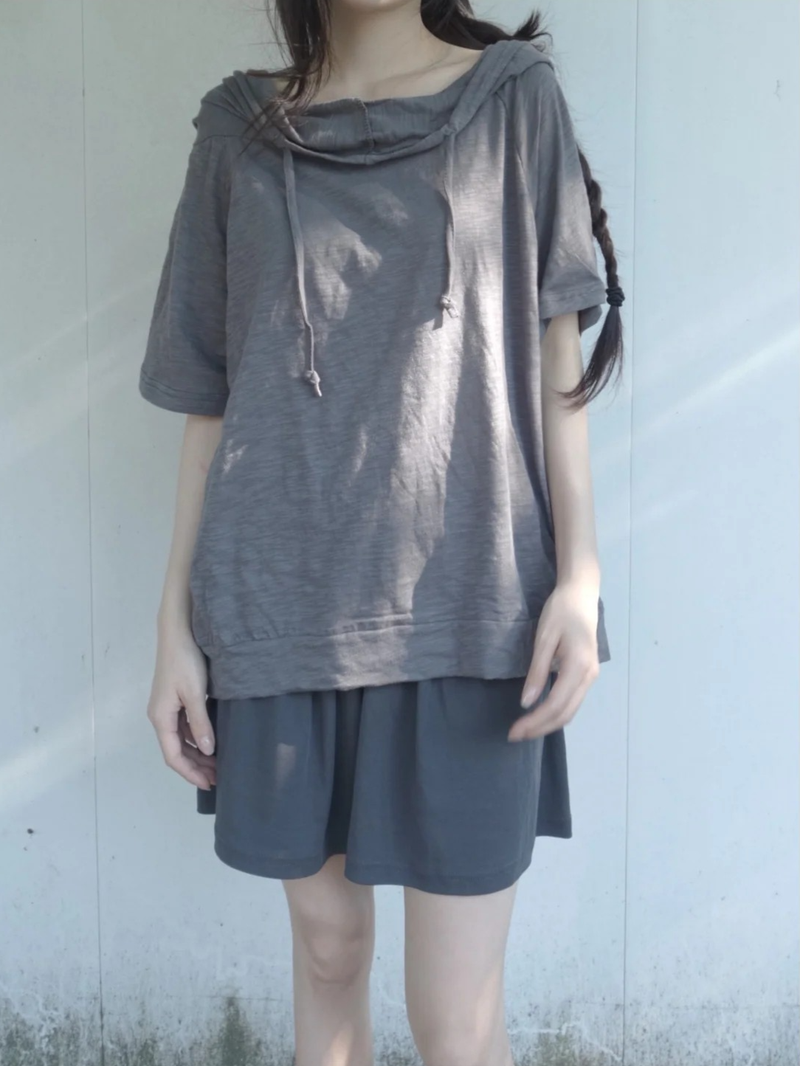 bolt hood tee