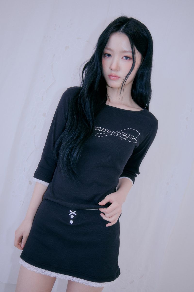Daynee（デイニー）の「ドリーミーTシャツ (ブラック)（トップス）」
