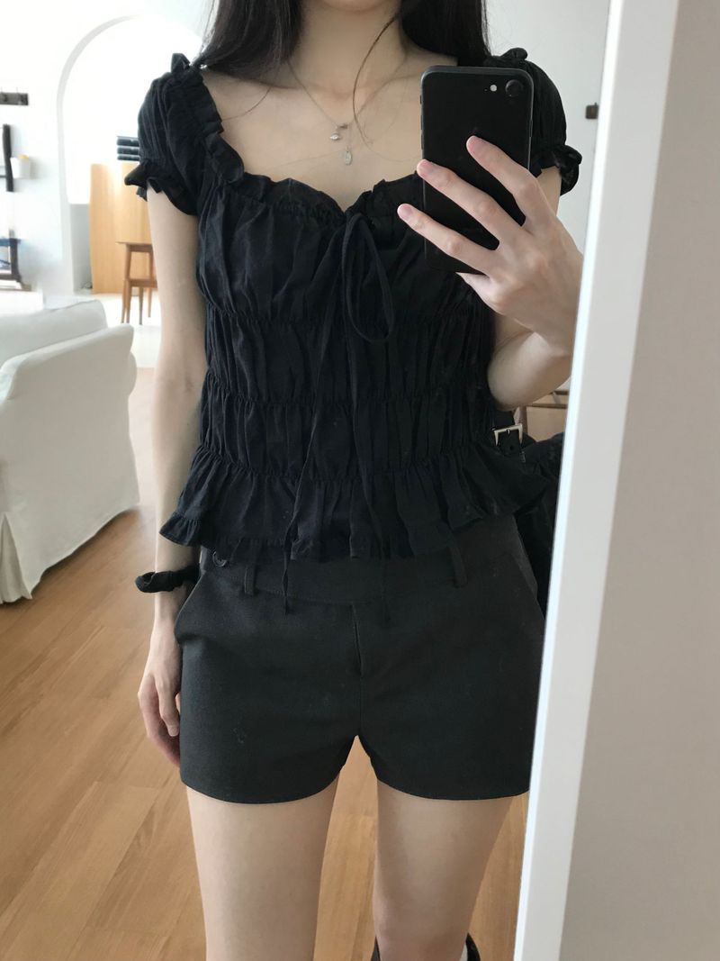 Betty Shirring Blouse (2 colors)
