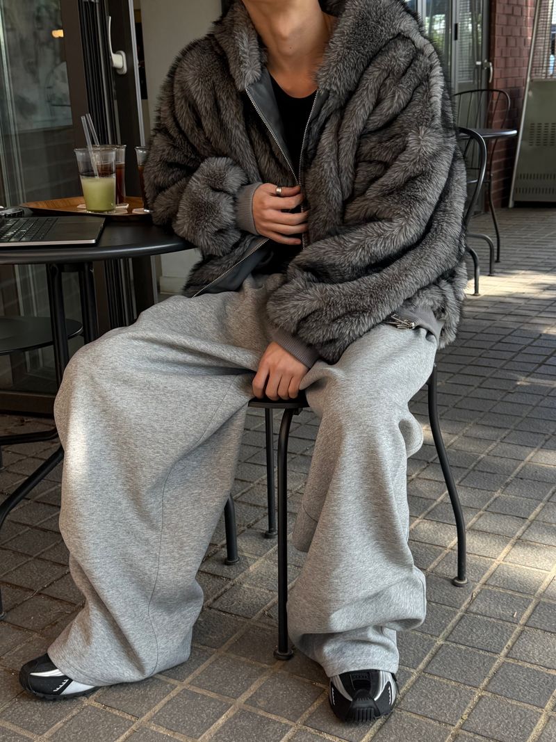 LAURANT（ロラン）の「[Unisex] Fur 2way hood jumper(4color)（Jackets/Outerwear）」