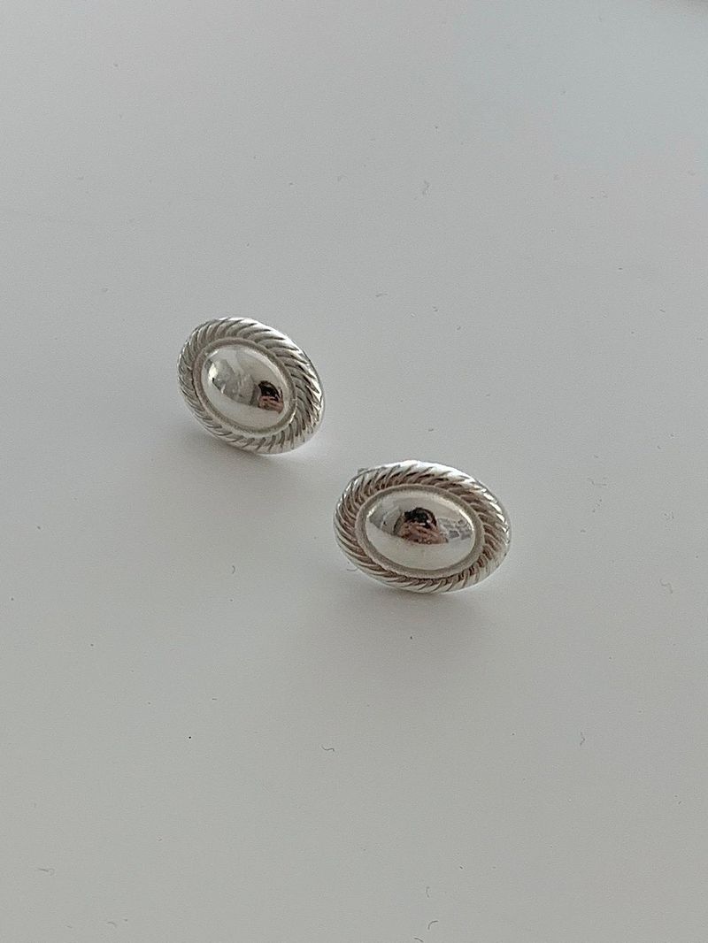 House of haus（ハウス オブ ハウス）の「Tweed silver earrings（Accessories）」