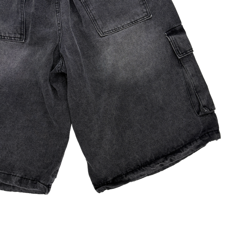 d-ring cargo shorts