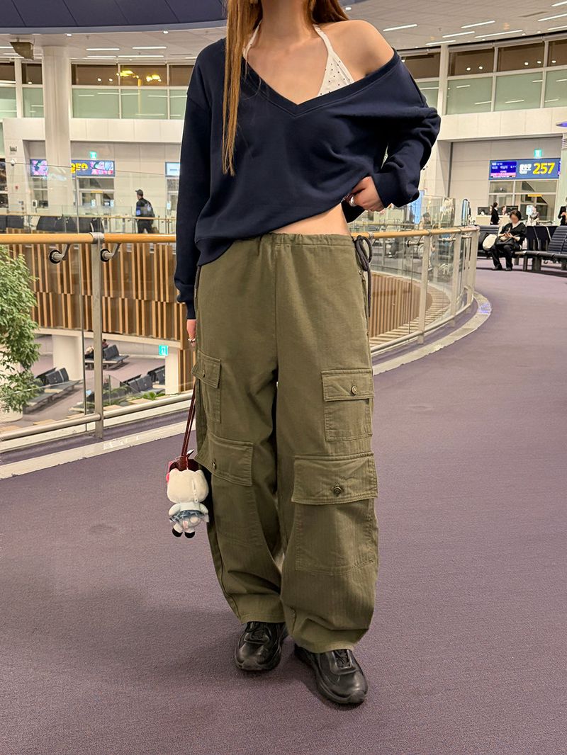 [MADE] TA DEEP V-NECK SWEATSHIRT