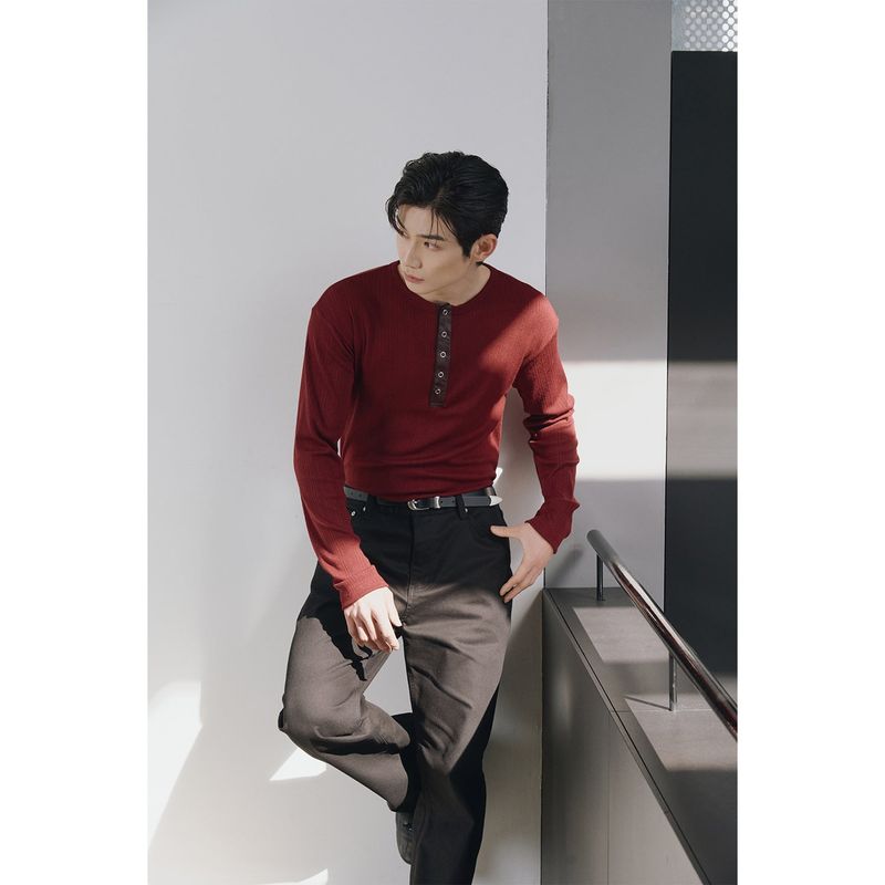 Leather ribbed henry neck long sleeves(Burgundy)