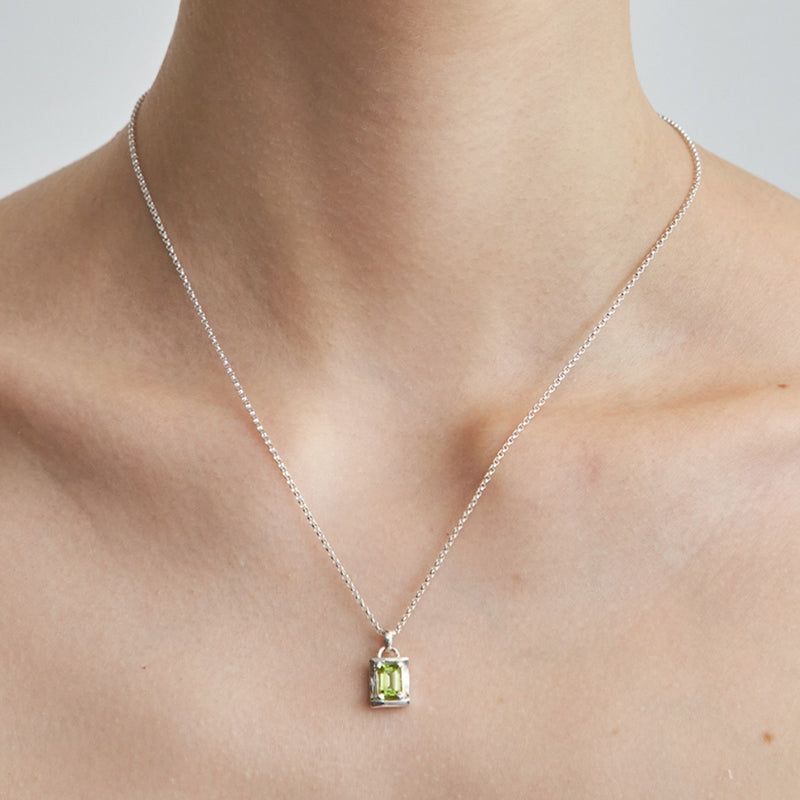 SAND DUNE STONE NECKLACE (PERIDOT) (SILVER)